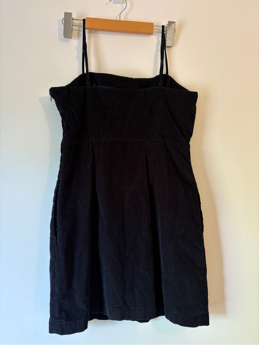 Wilfred Isabelle Black Corduroy Mini Dress Spaghetti-Strap Size 8 - Picture 8 of 11